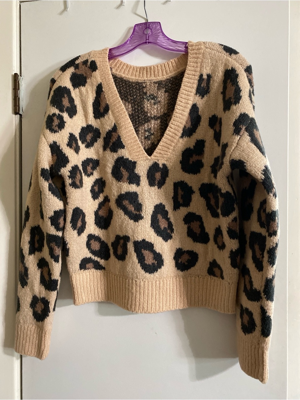 Beautiful Victoria's Secret Beige and Black Leopard V-Neck Sweater